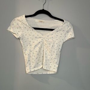 Brandy Melville short sleeve v-neck